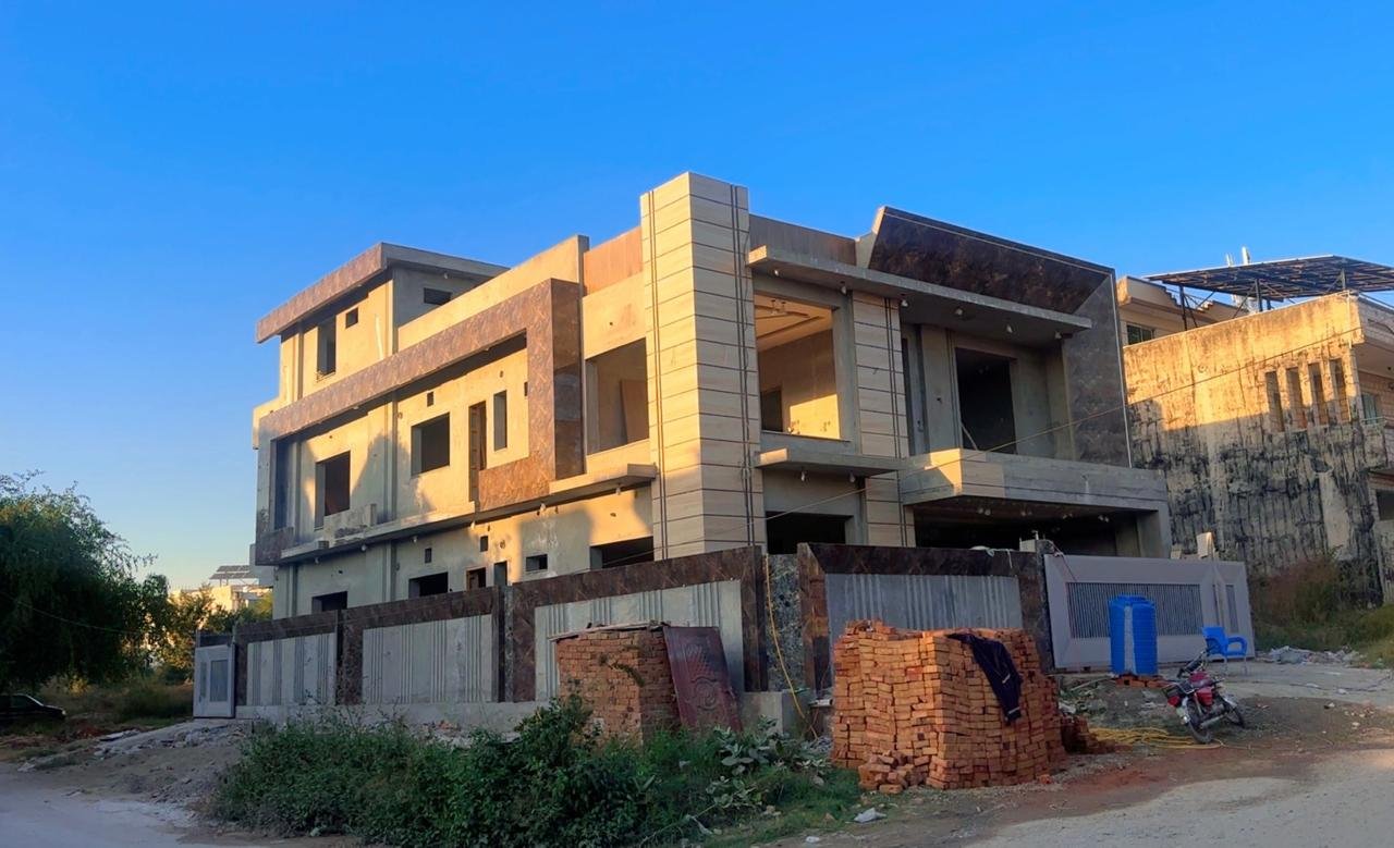 Completed house exterior view, G-15/1 Islamabad